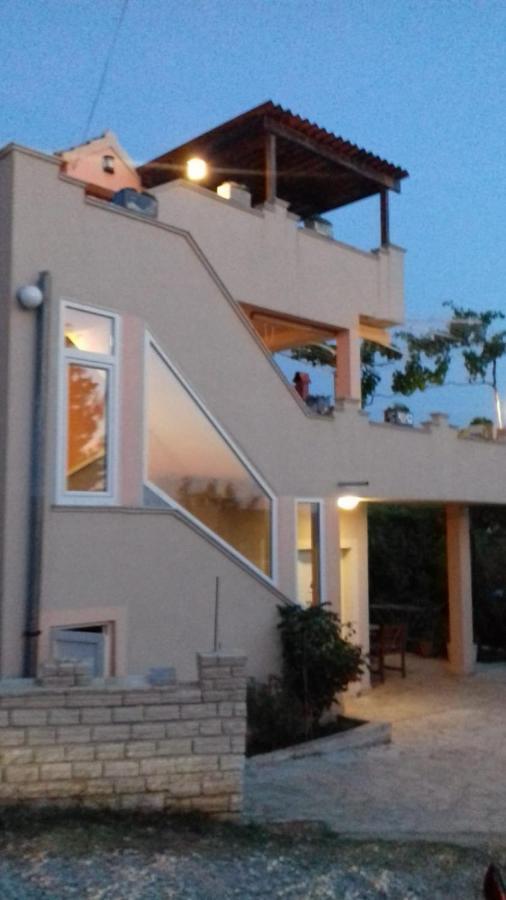 Apartments Villa Marija Gornji Karin Bagian luar foto
